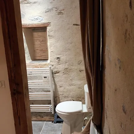 Charmante Bords Du Louet . Nyaraló